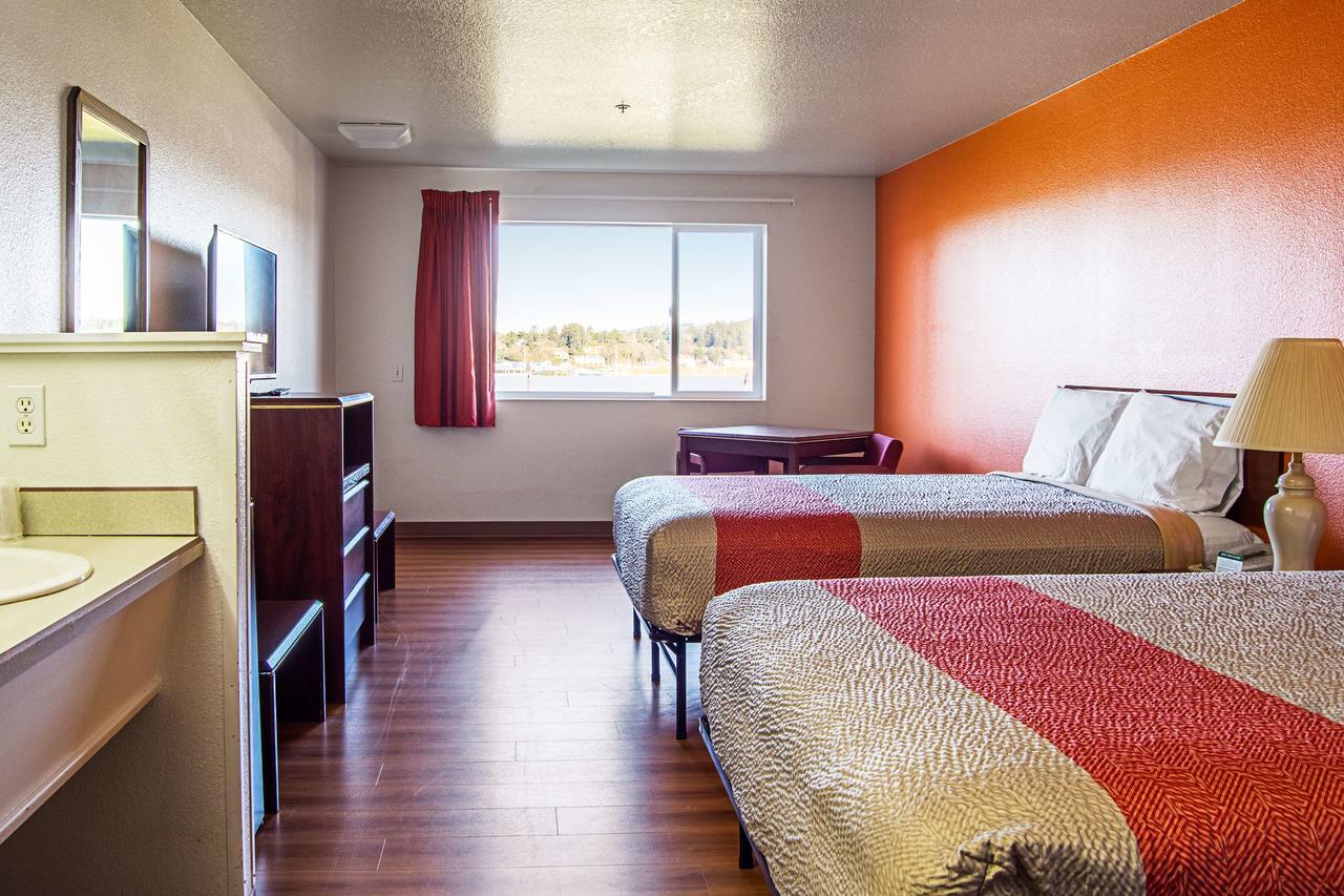 Motel 6-Newport, Or Exteriör bild