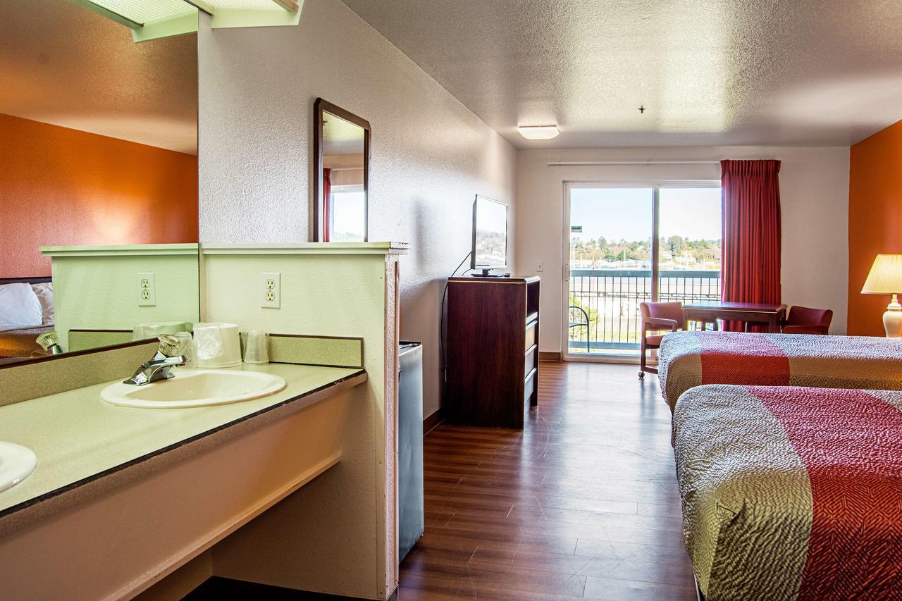 Motel 6-Newport, Or Exteriör bild